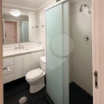 Apartamento à venda com 3 quartos, sendo 1 suíte,  em Moema, São Paulo, SP