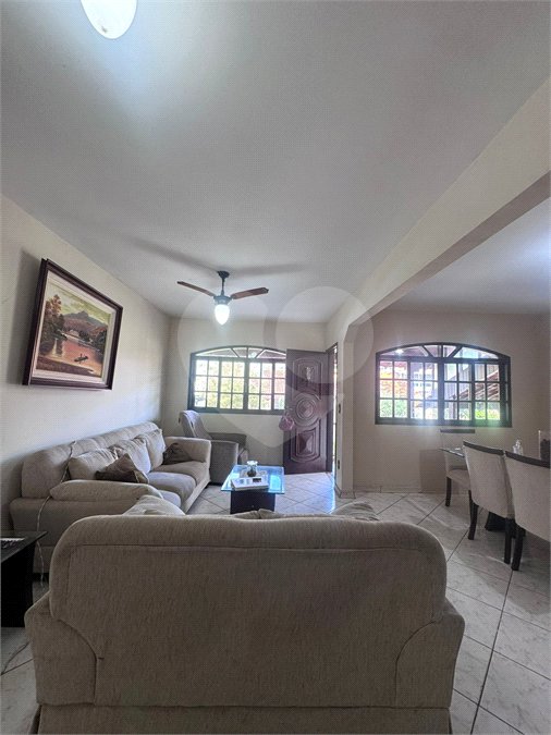 Casa à venda com 5 quartos, sendo 1 suíte, no condomínio Pedra Bonita, Rio de Janeiro - RJ