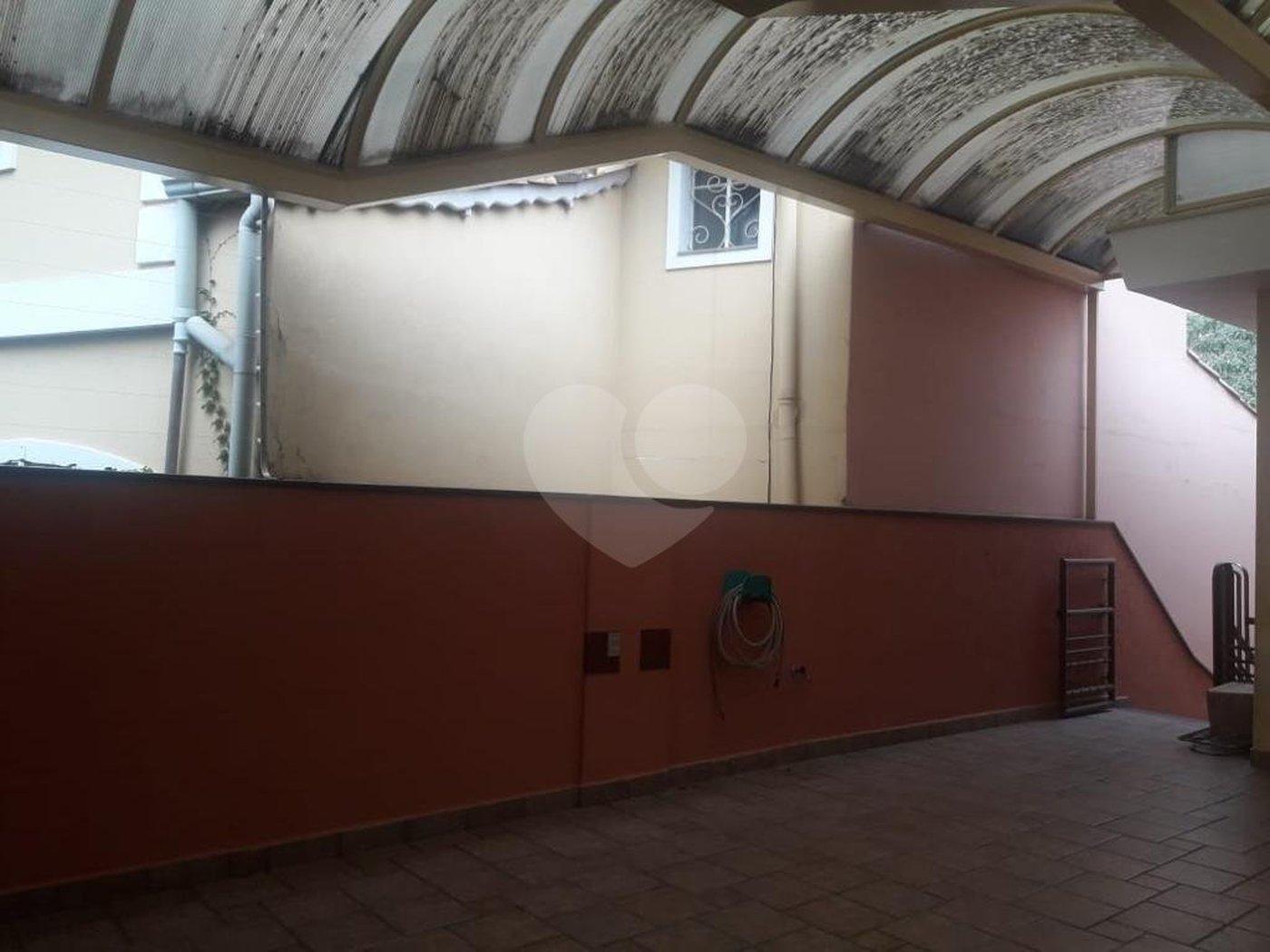 Sobrado à venda com 6 quartos, sendo 2 suítes, em Horto Florestal, São Paulo, SP