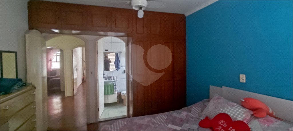 Sobrado à venda com 4 quartos em Vila Medeiros, São Paulo, SP