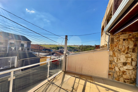 Sobrado à venda com 3 quartos, sendo 1 suíte, em Jardim São Guilherme, Sorocaba, SP