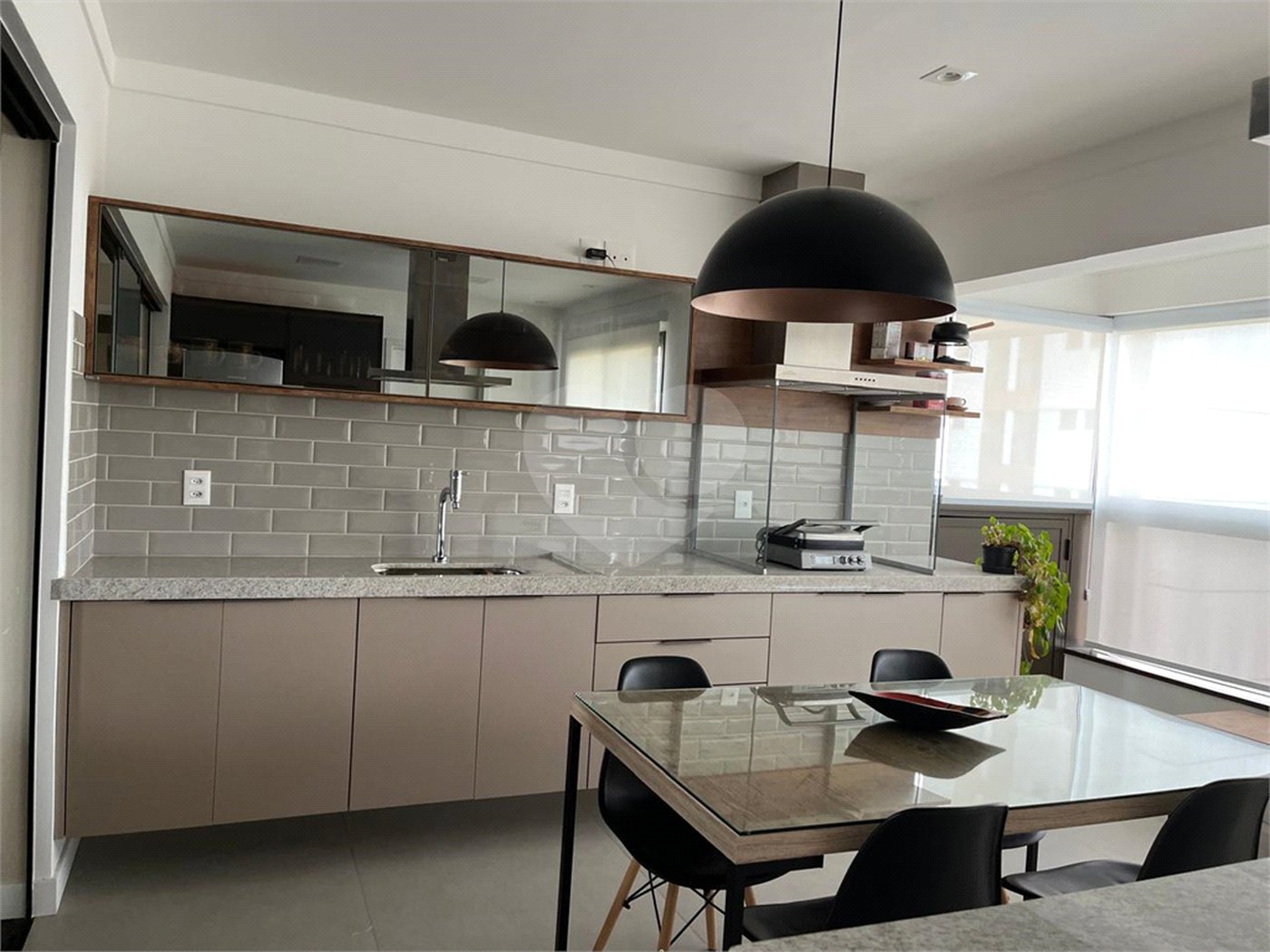 Apartamento à venda com 3 suítes em Vila Independência, Sorocaba, SP