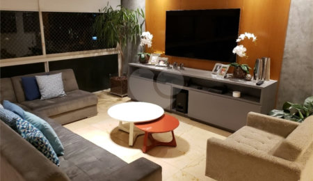 Apartamento à venda com 3 quartos, sendo 1 suíte, em Jardim América, São Paulo, SP