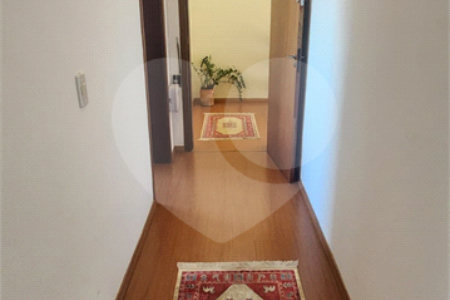 Casa à venda com 4 quartos, sendo 2 suítes, no condomínio Delle Stelle, Louveira - SP