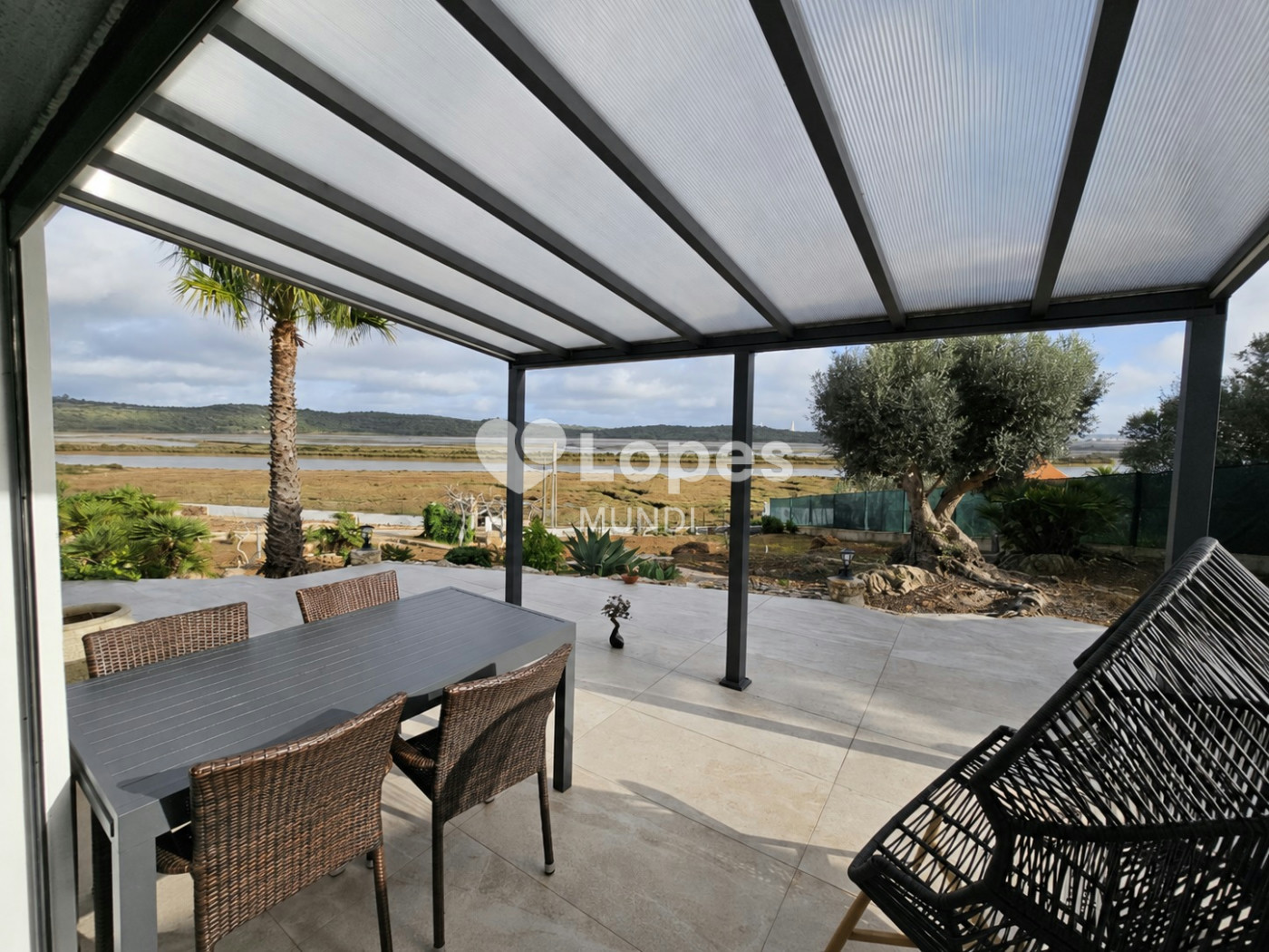 Casa com 3 quartos à venda no Algarve, Portugal – Piscina e terreno de 12.000 m²