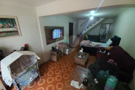 Sobrado à venda com 3 quartos, sendo 1 suíte, em Jardim Helga, São Paulo, SP