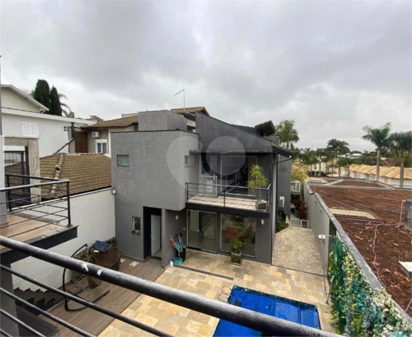 Casa para alugar com 5 quartos, sendo 3 suítes,  em Vila Oliveira, Mogi das Cruzes, SP