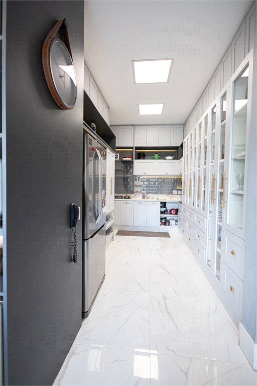 Apartamento à venda com 5 quartos, sendo 4 suítes,  em Parque Reboucas, São Paulo, SP