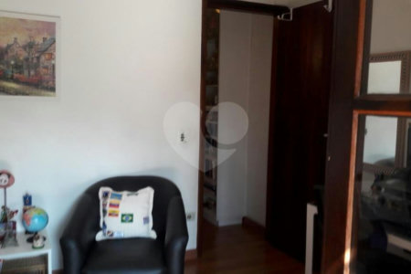 Sobrado à venda com 2 quartos, sendo 1 suíte,  em Vila Paulicéia, São Paulo, SP