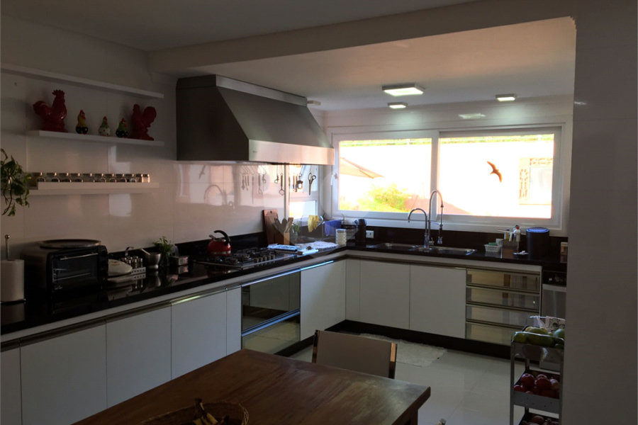 Casa à venda com 3 suítes no condomínio Suíça da Cantareira, Mairiporã - SP