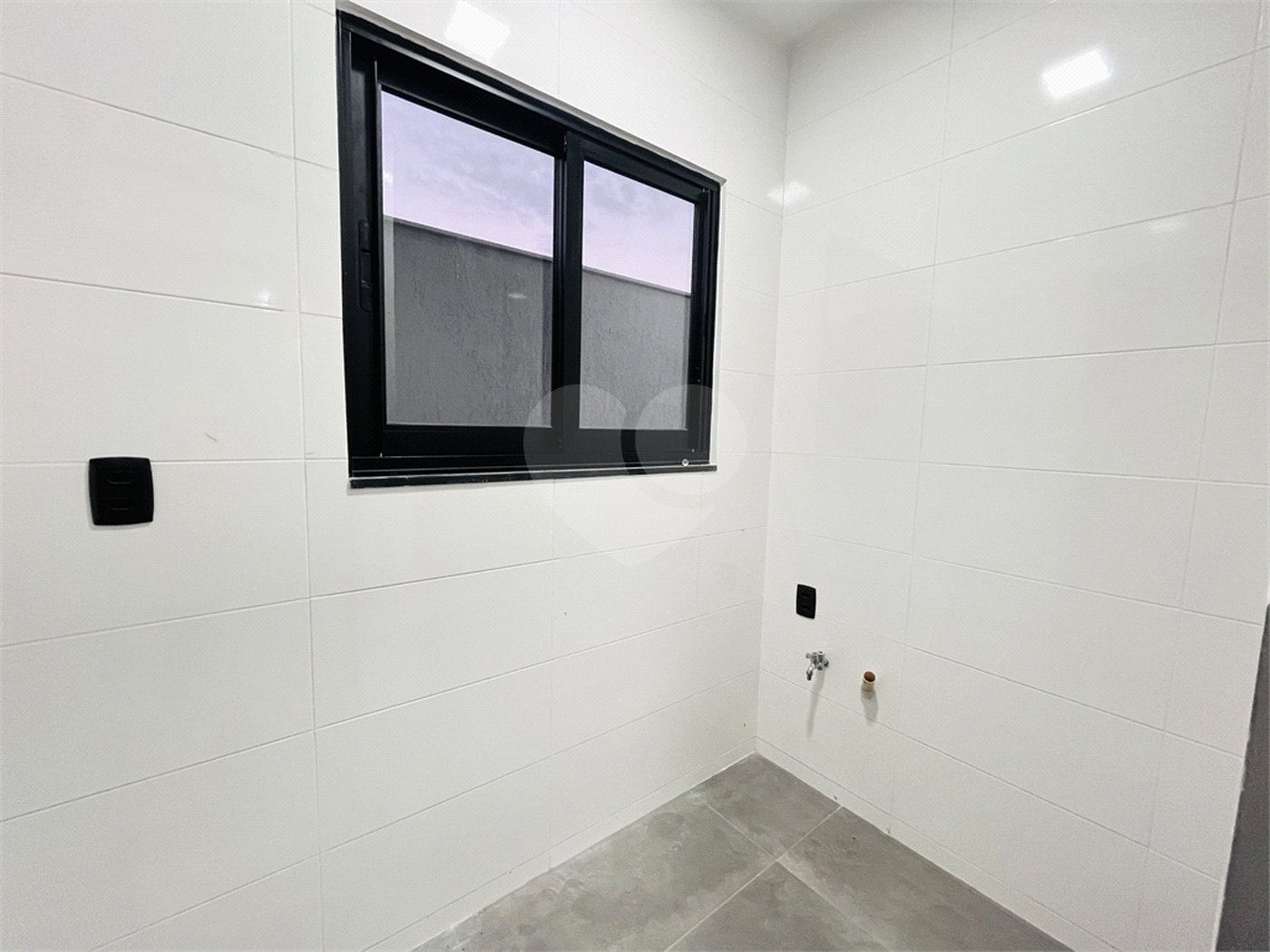 Casa à venda com 3 quartos, sendo 1 suíte, no condomínio Vale dos Sonhos 2, Rio de Janeiro - RJ