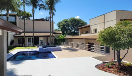 Casa à venda com 5 suítes em Paraisópolis, São Paulo, SP