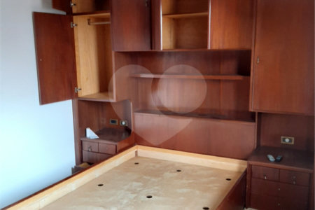Sobrado à venda ou para alugar com 3 quartos, sendo 1 suíte, em Vila Paulista, São Paulo, SP