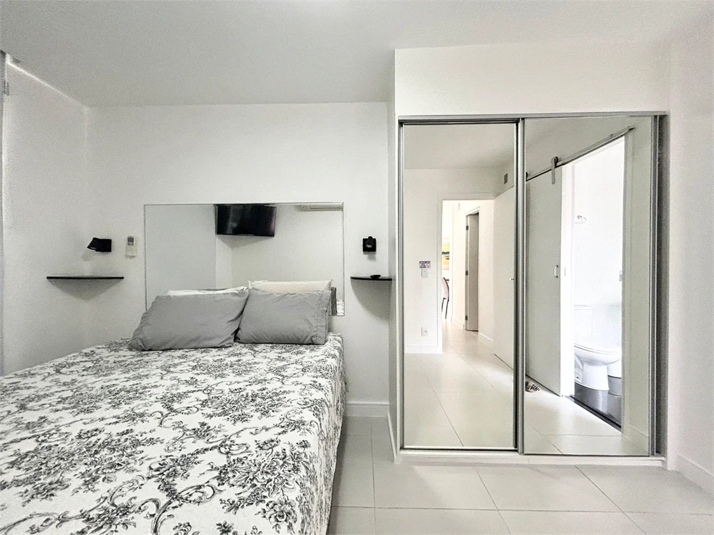 Apartamento à venda ou para alugar com 2 quartos, sendo 1 suíte, em Cidade Monções, São Paulo, SP