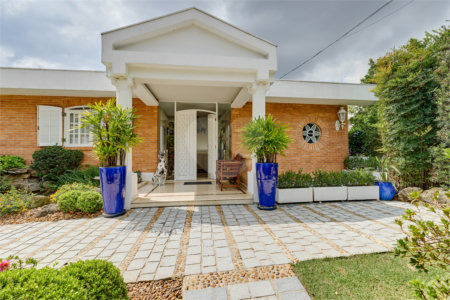 Casa Térrea à venda com 4 suítes em Chácara Flora, São Paulo, SP