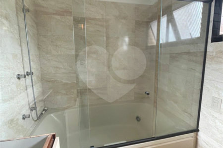 Apartamento à venda com 4 quartos, sendo 3 suítes, no Centro, São Bernardo do Campo, SP