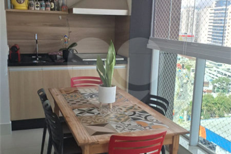 Apartamento à venda com 2 suítes em Vila Scarpelli, Santo André, SP