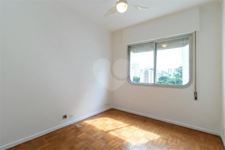 Apartamento à venda com 3 quartos, sendo 1 suíte, em Vila Sofia, São Paulo, SP