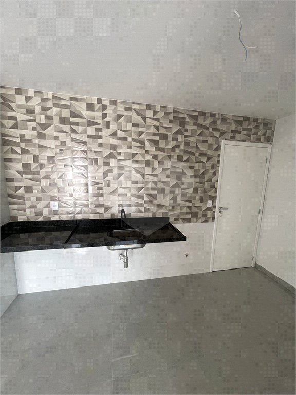 Casa à venda com 2 quartos, sendo 1 suíte, no condomínio Parque Guará, Rio de Janeiro - RJ