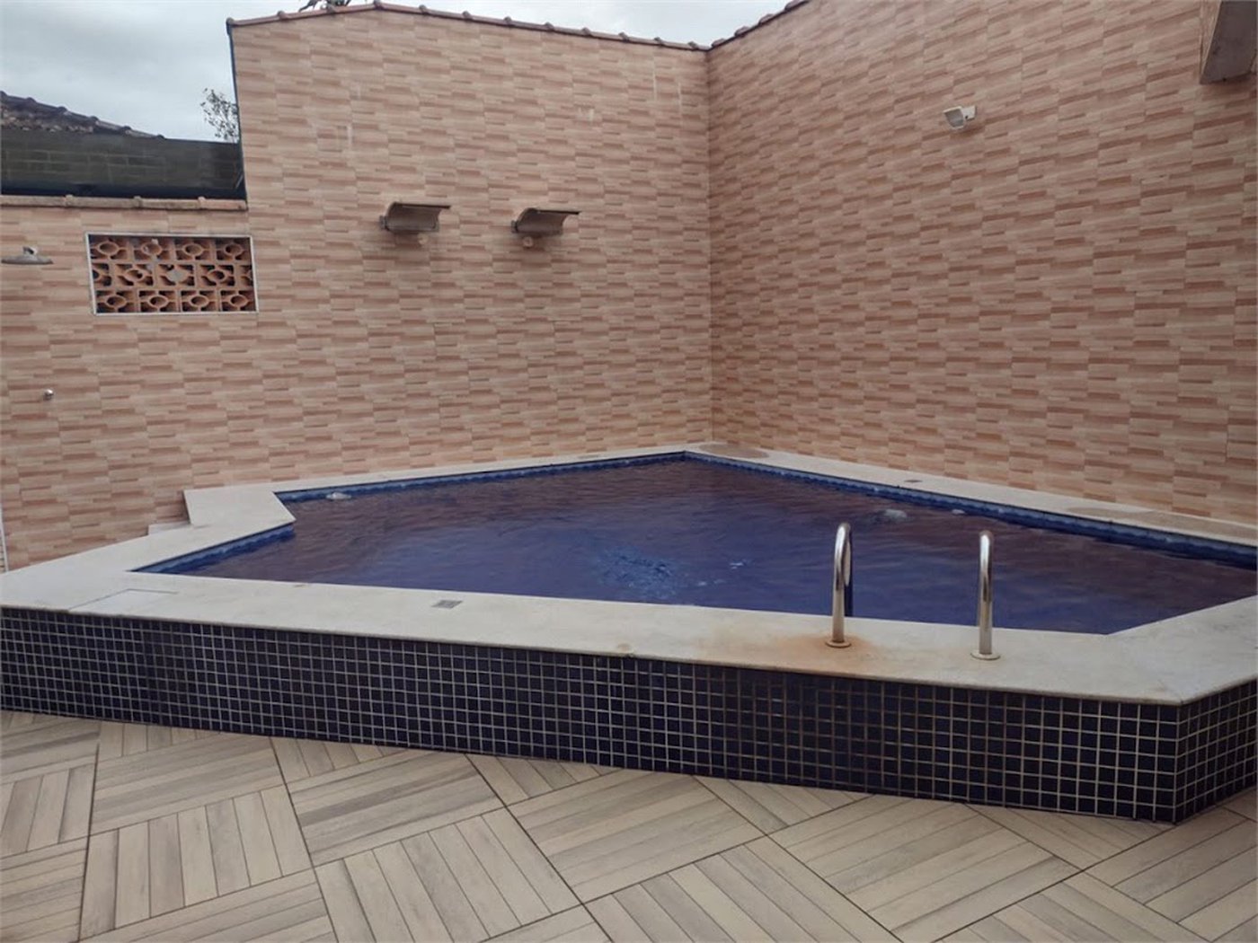 Casa Residencial à venda, Vila Voturuá, São Vicente - CA0151.