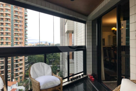 Apartamento à venda com 3 suítes em Vila Mariana, São Paulo, SP