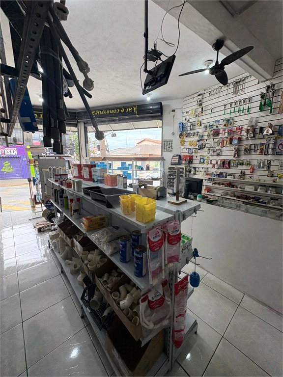 Salão para alugar em Vila Acoreana, Poá, SP