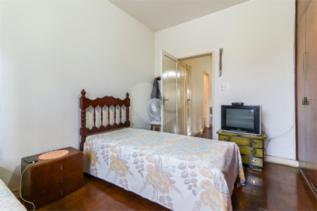 Casa à venda com 3 quartos, sendo 1 suíte, em Mirandópolis, São Paulo, SP