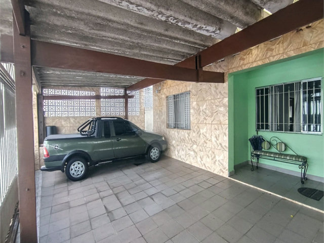 Casa Térrea à venda com 5 quartos, sendo 1 suíte,  em Chora Menino, São Paulo, SP