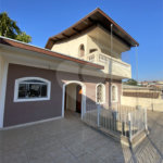 Sobrado à venda com 3 quartos, sendo 1 suíte, em Monte Castelo, São José dos Campos, SP