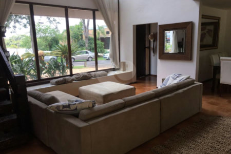 Casa à venda com 3 quartos, sendo 1 suíte, no condomínio Lago Azul, Araçoiaba da Serra - SP