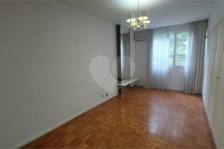 Apartamento à venda com 3 quartos, sendo 1 suíte, em Botafogo, Rio de Janeiro, RJ