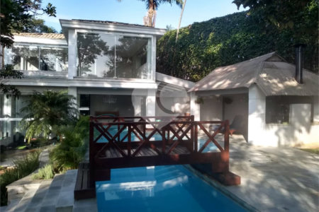 Casa à venda ou para alugar com 4 suítes no condomínio Chácara Flora, São Paulo - SP