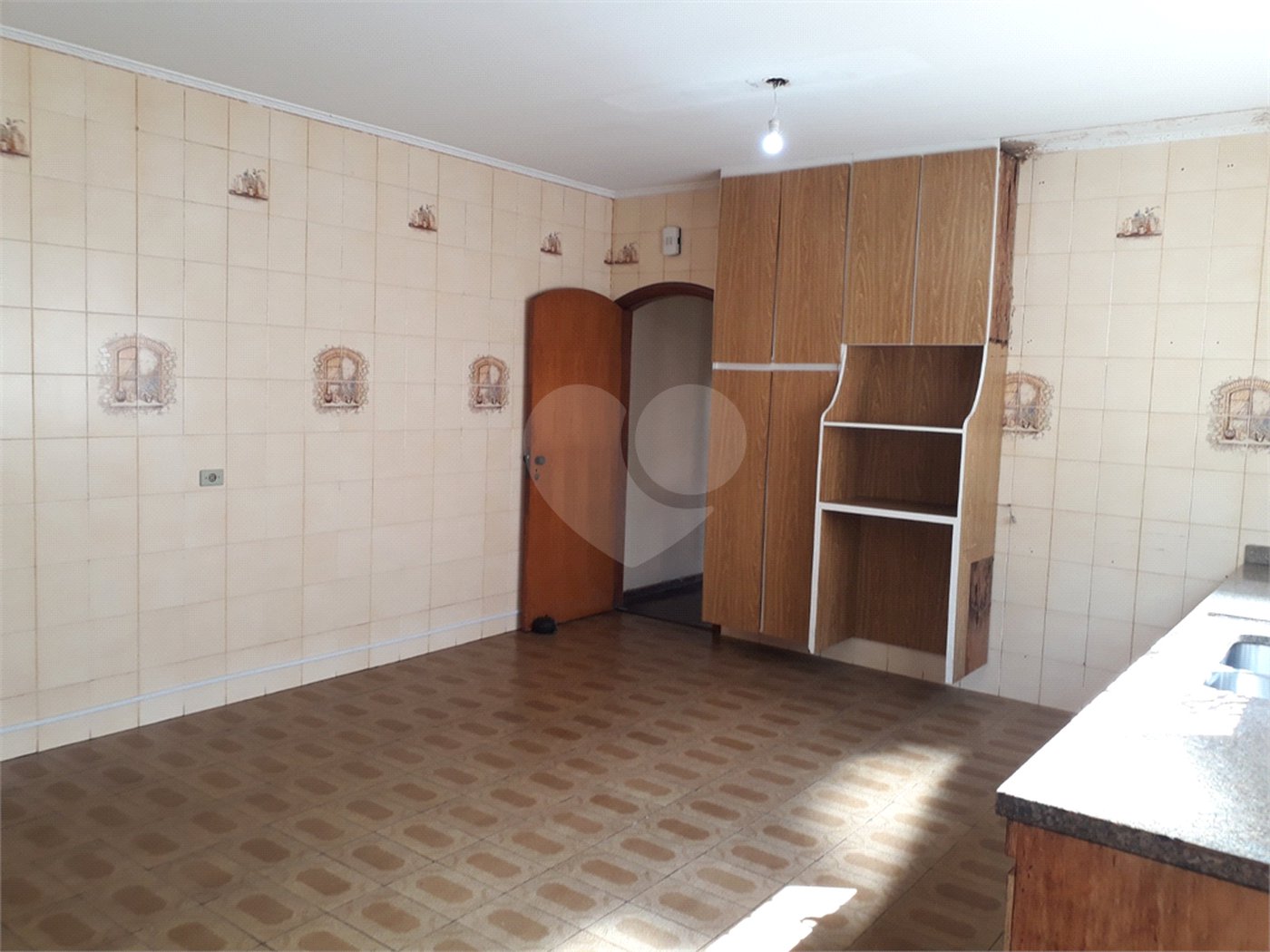 Casa à venda com 5 quartos, sendo 1 suíte, em Jaguaré, São Paulo, SP
