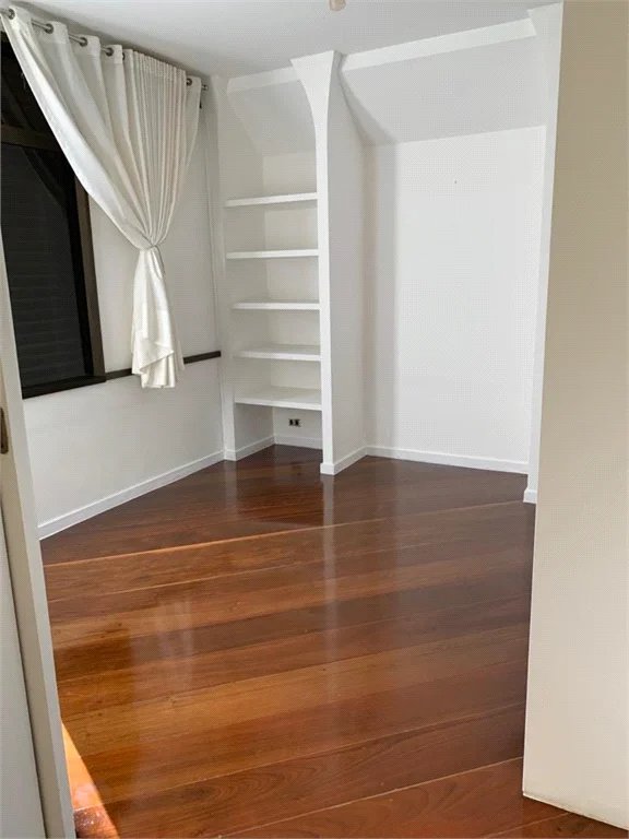 Apartamento à venda com 3 suítes em Paineiras do Morumbi, São Paulo, SP