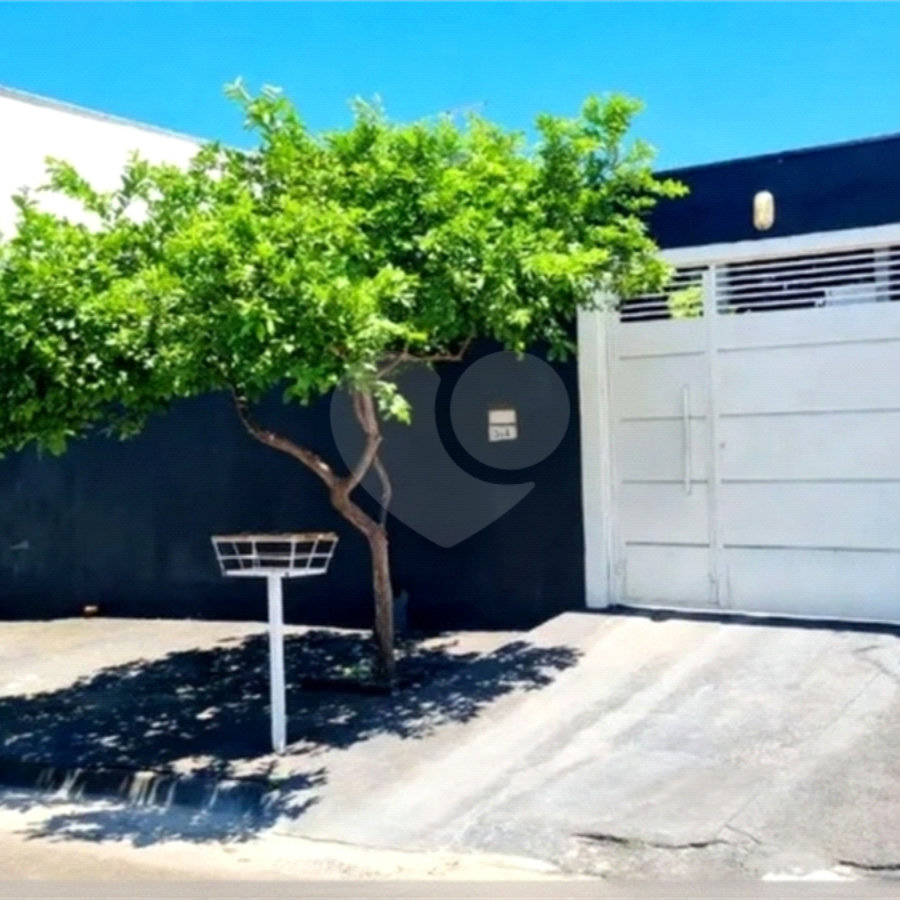 Casa à venda com 3 quartos em Residencial Azulville II, Matão, SP