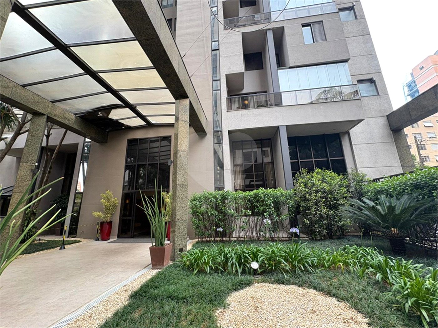 Duplex à venda com 2 suítes em Indianópolis, São Paulo, SP