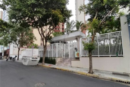 Apartamento à venda com 3 quartos, sendo 1 suíte, em Vila Mariana, São Paulo, SP