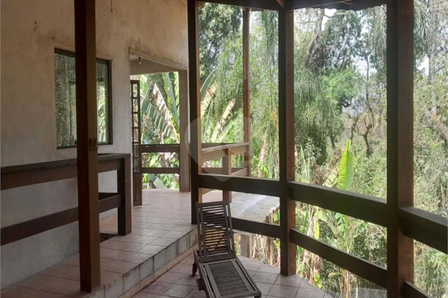 Casa à venda com 4 quartos no condomínio Sausalito, Mairiporã - SP