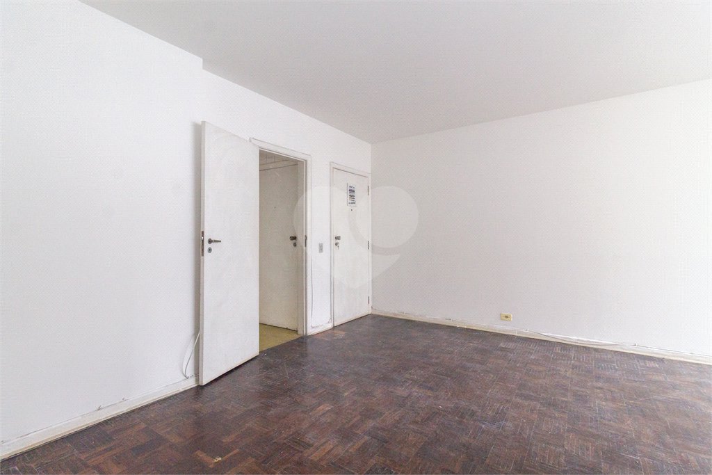 Apartamento à venda com 3 quartos, sendo 1 suíte, em Jardim América, São Paulo, SP