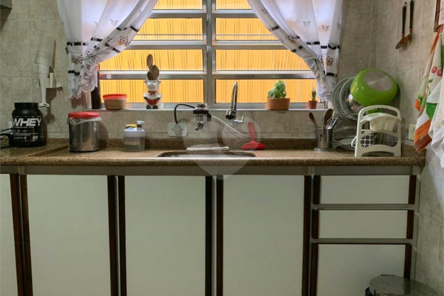 Sobrado à venda com 3 quartos, sendo 1 suíte,  em Vila Sabrina, São Paulo, SP