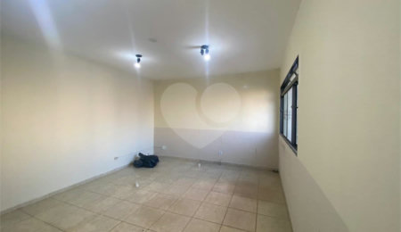 Casa à venda com 3 quartos, sendo 1 suíte,  no Centro, Araraquara, SP