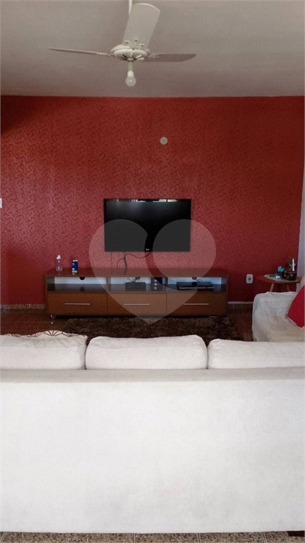 Casa à venda com 3 quartos, sendo 1 suíte, em Jardim Rodeio, Mogi das Cruzes, SP