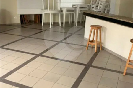Apartamento à venda com 3 quartos, sendo 1 suíte,  em Alto da Boa Vista, São Paulo, SP