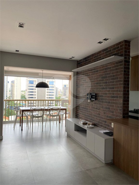 Apartamento para alugar com 2 quartos, sendo 1 suíte,  em Vila Gertrudes, São Paulo, SP