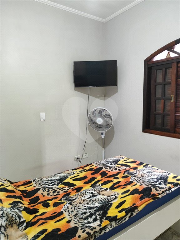 Casa à venda com 4 quartos, sendo 1 suíte, em Jardim Leila, Guarulhos, SP