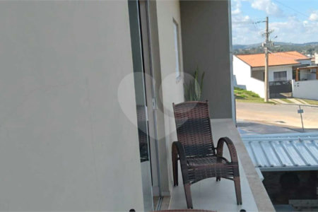 Casa à venda com 3 quartos, sendo 1 suíte, em Santa Cândida, Vinhedo, SP