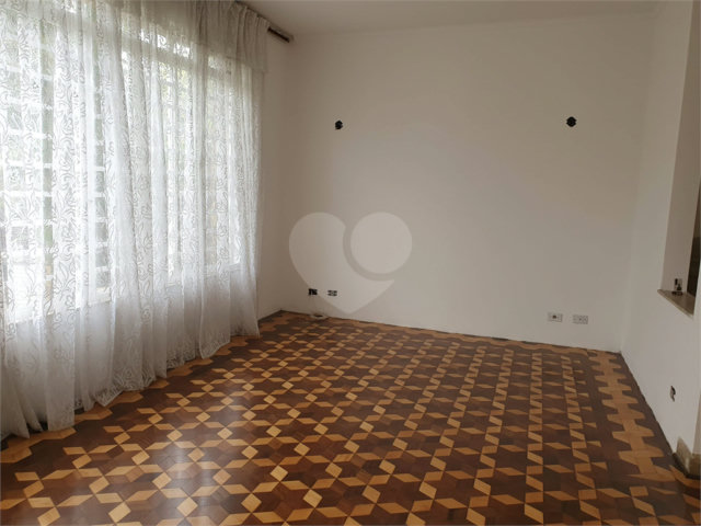 Casa à venda com 3 quartos, sendo 1 suíte,  em Santo Amaro, São Paulo, SP