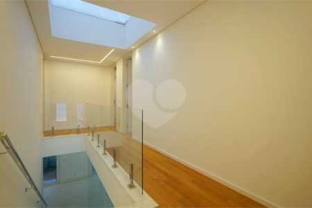 Casa para alugar com 4 suítes no condomínio Hípica Garden, São Paulo - SP