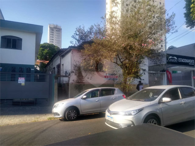 Casa à venda com 4 quartos, sendo 1 suíte,  em Alto da Boa Vista, São Paulo, SP