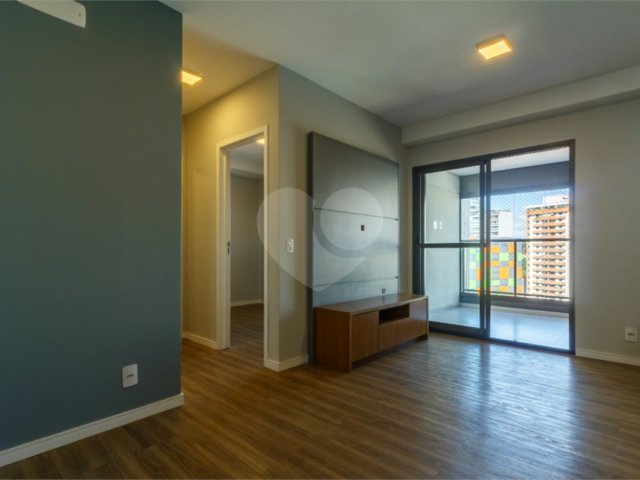 Apartamento à venda com 2 quartos, sendo 1 suíte,  em Brooklin, São Paulo, SP